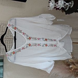 Zac & Rachel Embroidered White Flowy Top